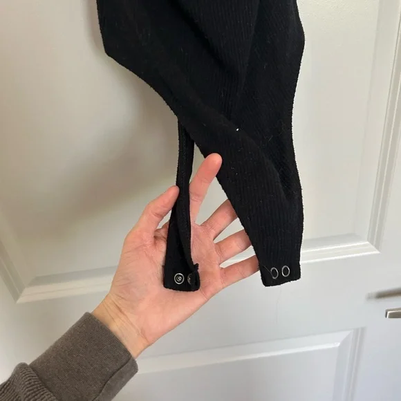 American Eagle Black ribbed bodysuit tank - Picture 3 of 3